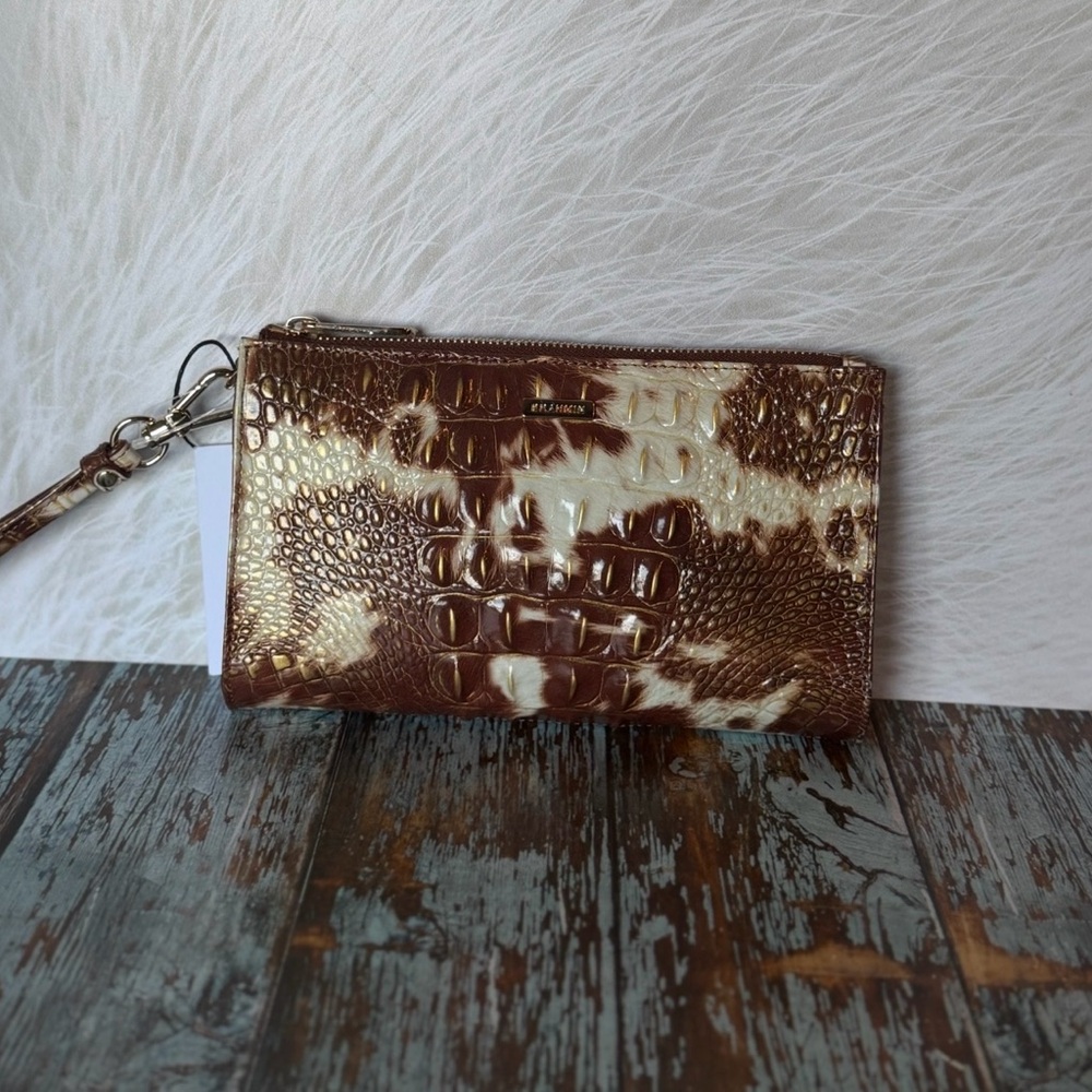 Brahmin Daisy Wristlet Melbourne Summer Rodeo NWT Price firm! - Picture 7 of 10